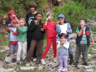 group of kids outside in Peru