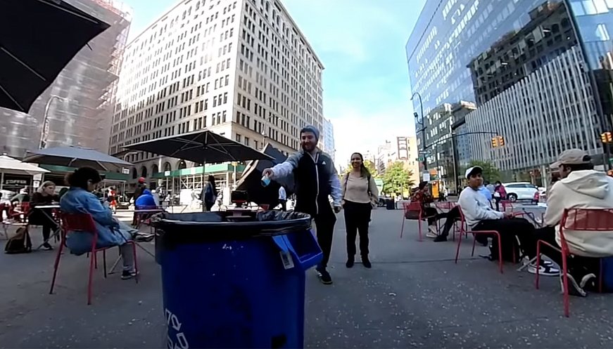 Robot Trash Cans Have Survived A New York City Field Test